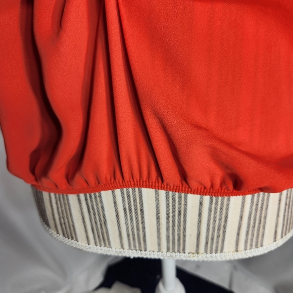 Wet Seal Orange On / Off Shoulder Ruffle Neckline Top Size Medium - Picture 7 of 8